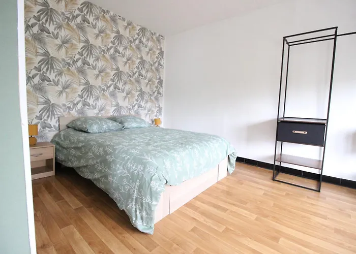 3 Chambres - Tres Grand Jardin Privee - Terrasse Privee - Garage Velo Et Moto - Parking Voiture Privee Dans La Propriete - Gere Par Presta-Zen\'Services